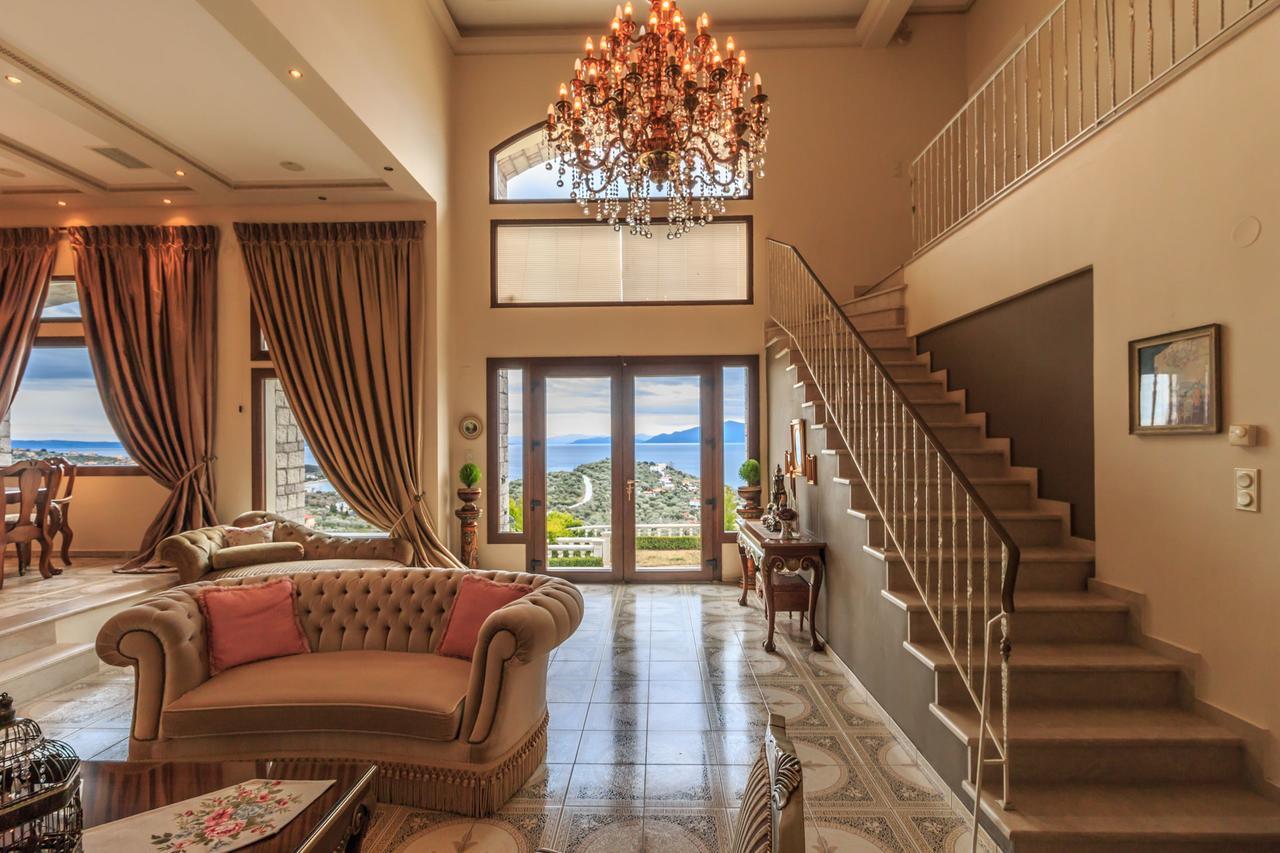 Eva's Luxury Villa *